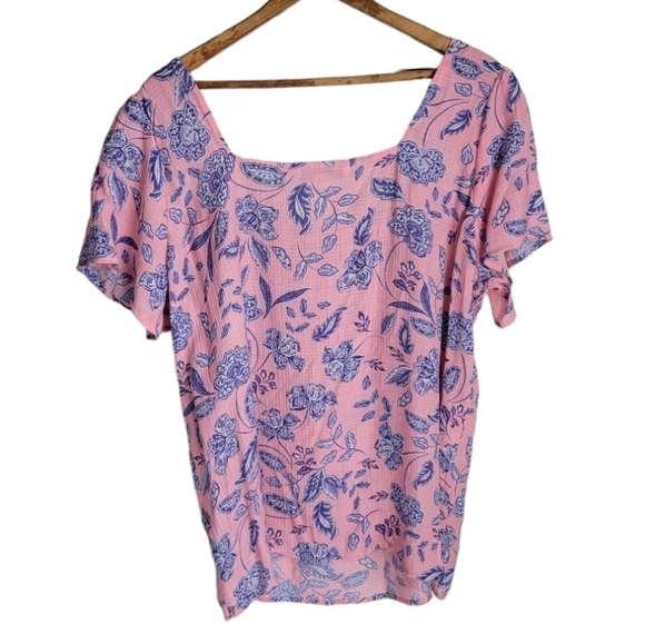 Zac & Rachel Short Sleeve Square Neck. Pullover Smocked Yolk Blouse, size medium - Picture 5 of 5